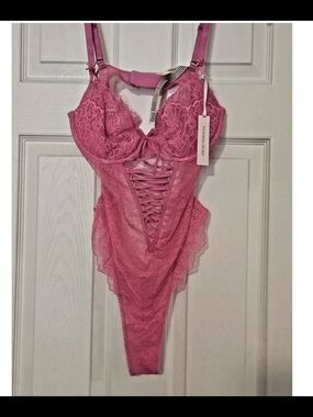 Pink Lace Bodysuit-Size Large-NWT
